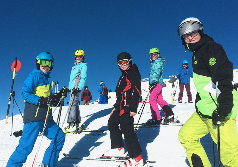 Skikurse an Weihnachten für Jugendliche